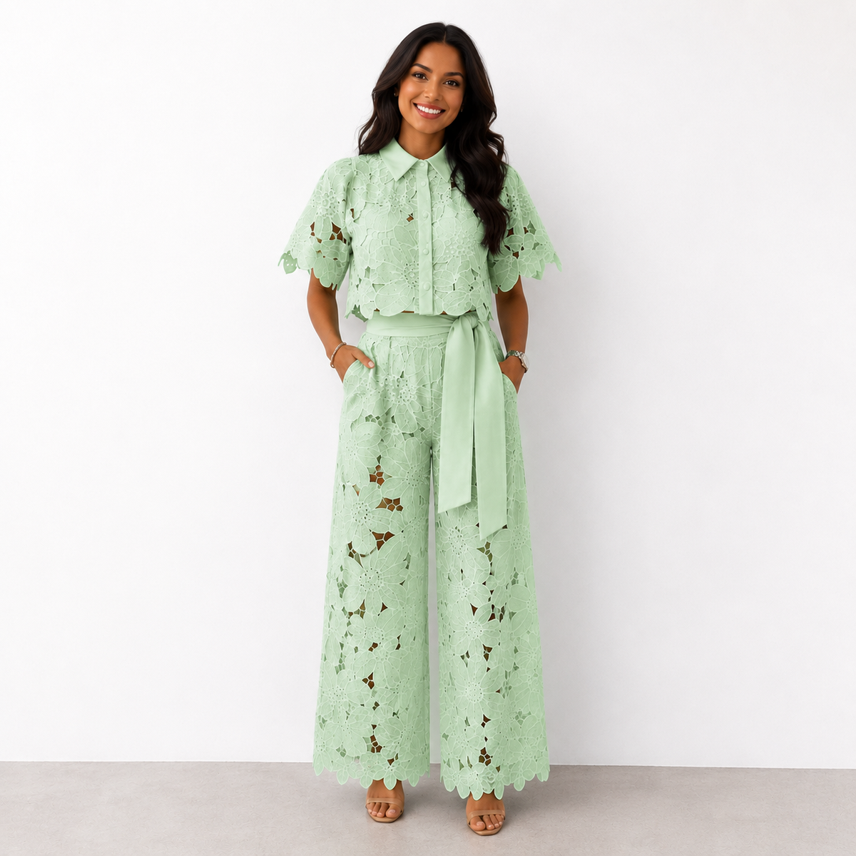 Reina Elegant Floral Lace Set